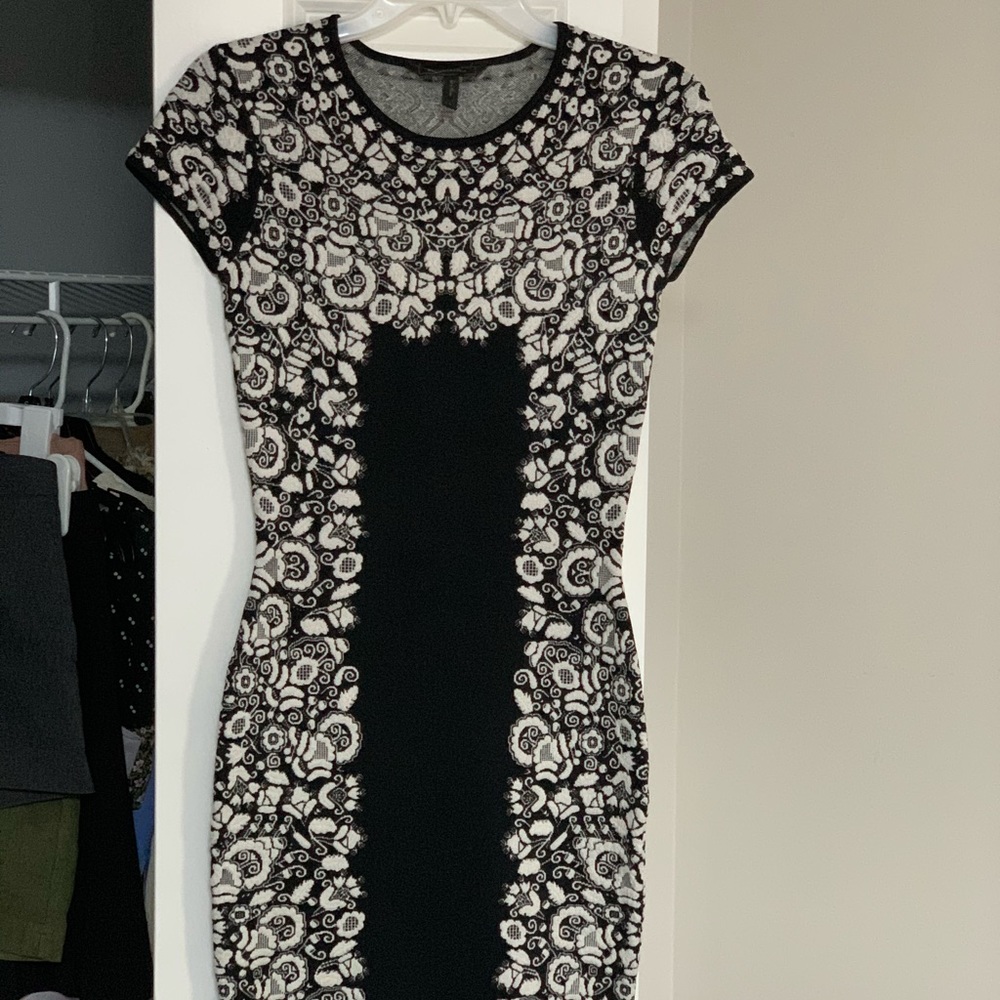 BCBGMAXAZRIA knitted body con dress